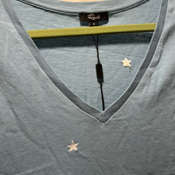 RAILS The Cara V Neck T-Shirt
Aqua Stars NWT S - Picture 5 of 8